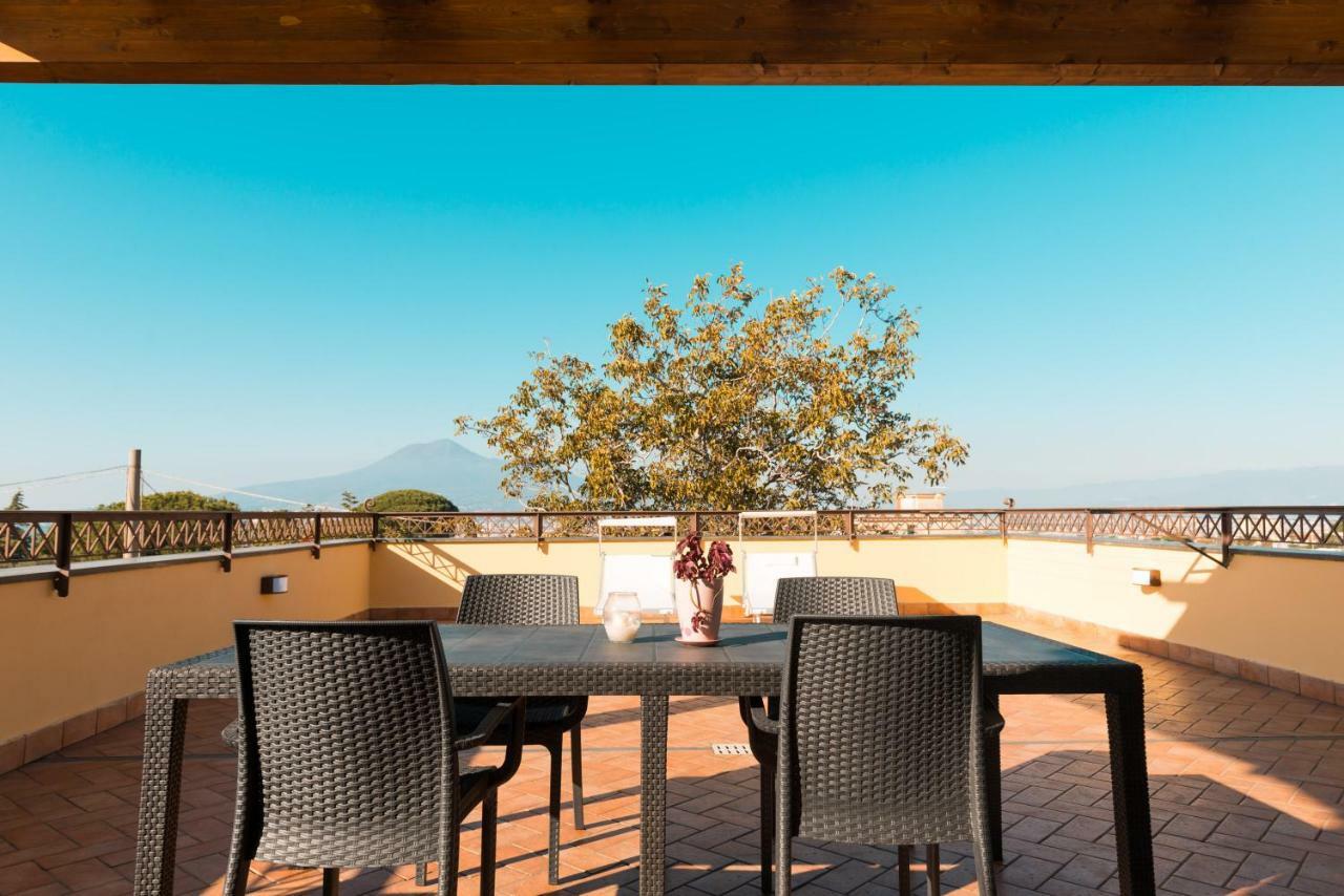 Villa Lucia Terrazza Panoramica Castellammare di Stabia Exterior foto